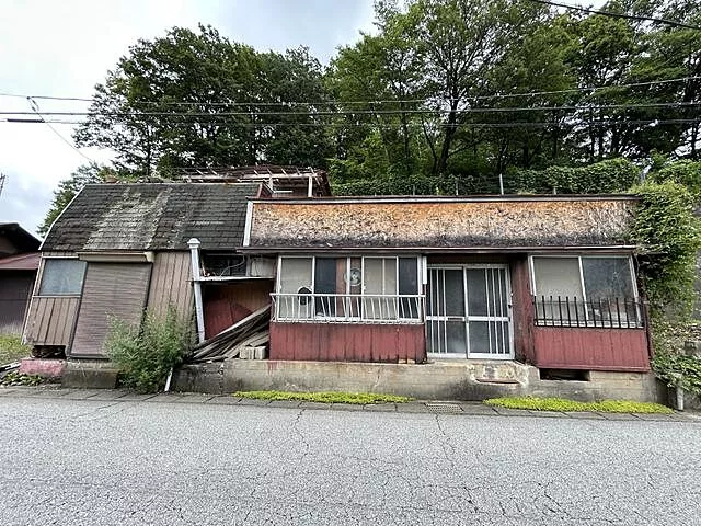 Used single-family home in Anayama Town, Nirasaki City