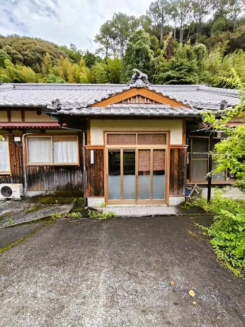 Minamiuwa District, Ainanchō, Goshō Waguchi, single-story building, 5DK