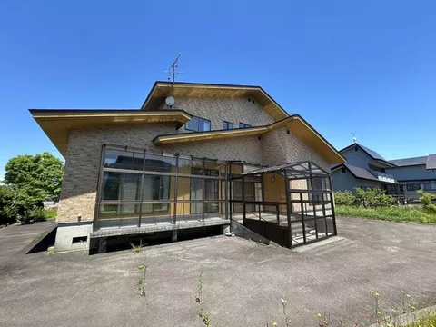 [Open House] New seismic standards compliant / Parking for 8 cars available / Garden space available