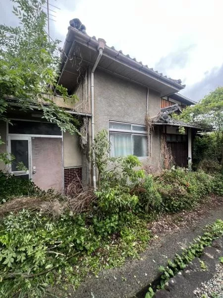 2-chome, Naeka, Otsu-shi, Otsu (Ototo Onsen Sta.) 2F 7LDK

2,480,000 yen