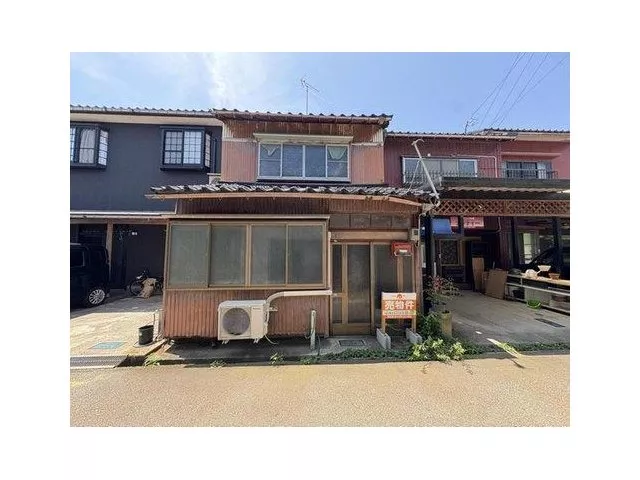 Shogawa Honmachi (Shogawaguchi Station) 800,000 yen