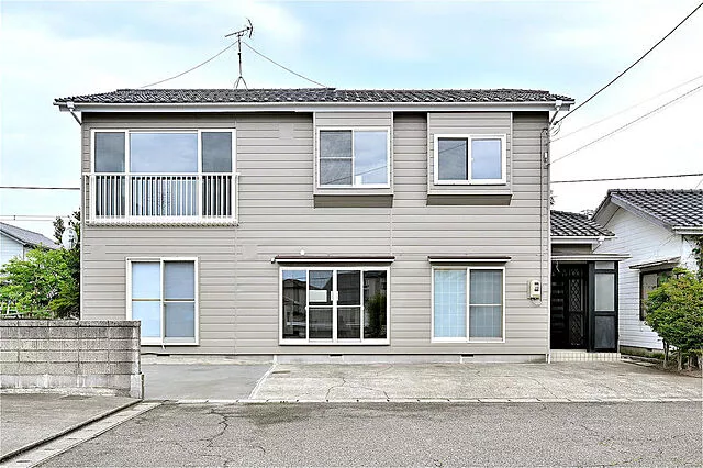 Used single-family home Nishikambara