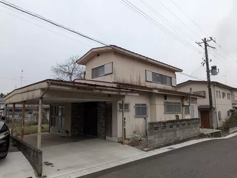 Koriyama City, Tamura Town, Sakuragaoka 2-chome (Azuma Nagamori Station) 2-story building 5DK