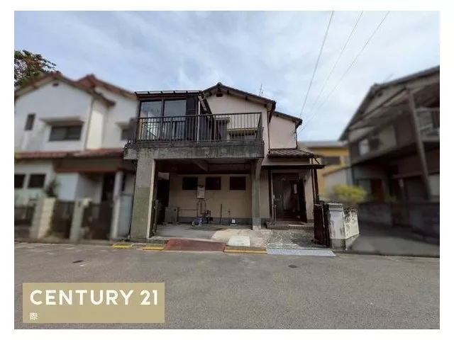 18 minutes on foot from JR Wakayama Line "Iwade"
