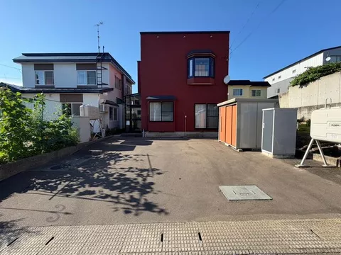 Oaza Shinjo Aza Hiraoka (Tsugaru Shinjo Station) 9 million yen