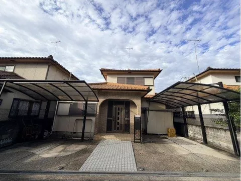 Sakai (Kainan Station) 5,900,000 yen