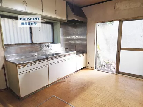 Spend peaceful days in a quiet residential area, 2 train lines available & good sunlight in a 3SDK