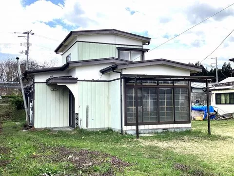 2F 4DK, 2F, Aza-Dobutsu Michi Soe, Oaza-Akahonai, Hashikami-cho, Mito gun, Aichi

2.5 million yen