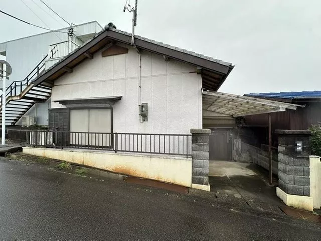 2.5 million yen, Kaigan-cho