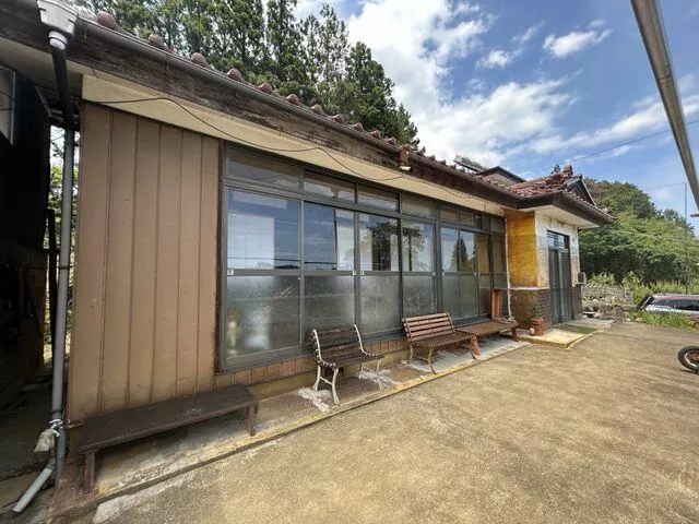 Shiraishi City Shirakawa Tsuda Aza Haita (Kitashirakawa Station) Single-story building 5DK