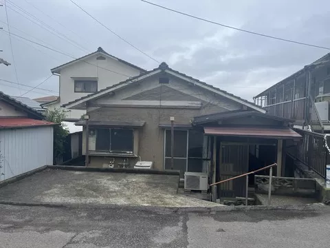 Beppu City, Oaza Tsurumi, single-story building, 4K
