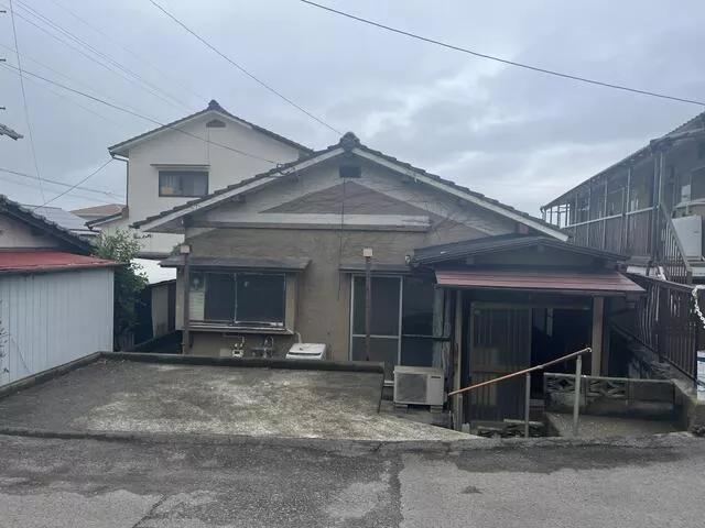 Beppu City, Oaza Tsurumi, single-story building, 4K
