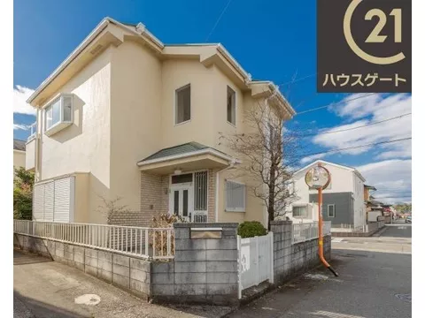 ◇Supermarkets and drugstores within a 5-minute walk! A convenient living environment for shopping◇