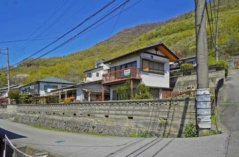 Sakurai-machi, Kofu-shi (Sakaori Sta.) 2F 5DK

Sakurai-machi