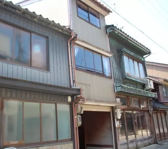 1,200,000 yen, 3-story, 4K, Kawaraboncho, Takaoka City (Katabaracho Station)