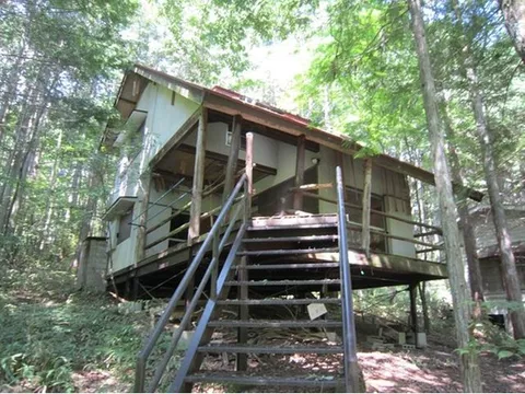 Zoning: Type 1 Low-Rise