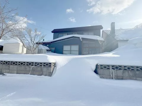 Shiomidai 1 (Otaru Chikko Station) 700,000 yen
