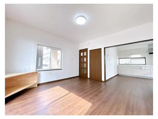 [Open House] Interior and exterior renovation completed / Constructed by Misawa Homes / New seismic standards compliant / Water facilities