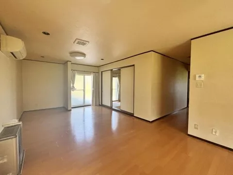 House Do Hachinohe Tamuka - Spacious washroom and convenient circulation layout are attractive♪ - Image 3