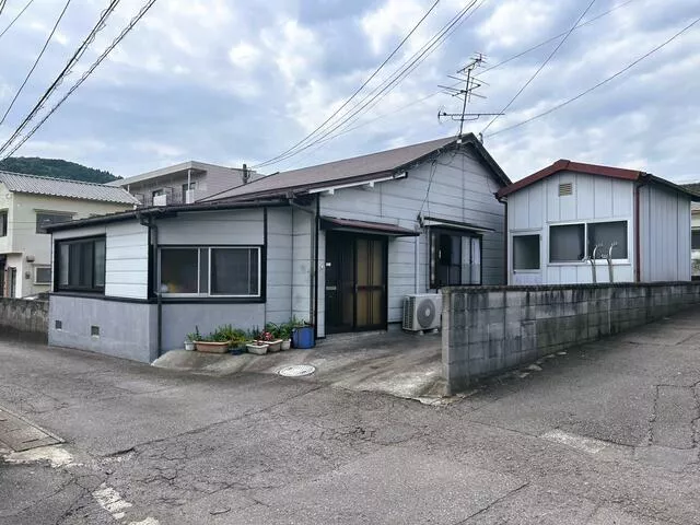 Beppu City, Oaza Kannawa (Kamegawa Station) 1-story building 2SLDK