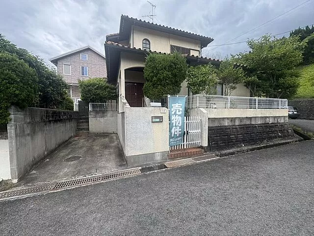 Used single-family home Kumatori Town Kibōgaoka - Used house