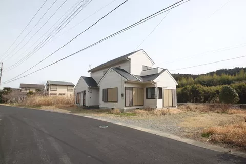 Koike, Isumi City (Naniwa Station) two-story building 3SLDK