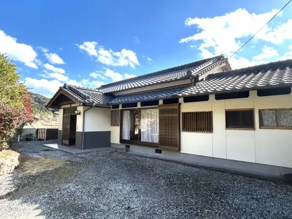 5DK single-story house in Minamikawaguchi, Shimanto Town, Takaoka District