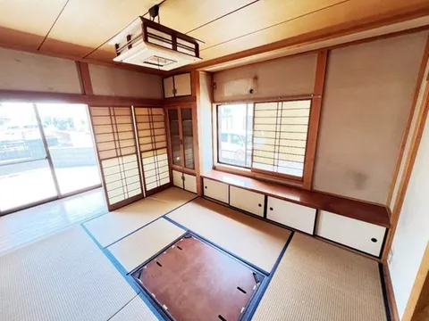 Choose an e-GIFT worth 15,000 yen > Gift for first-time store visit & survey response