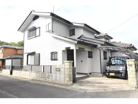 [Renovated] Parking for 3 cars / 4 air conditioners / Lighting in all rooms / Water facilities replaced in 3 areas