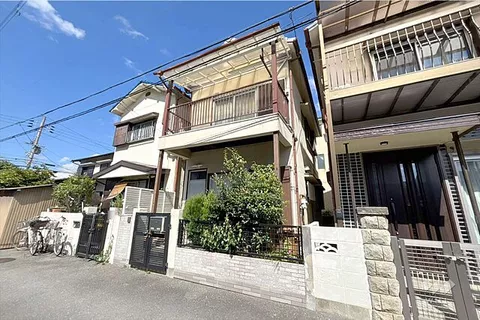 Used single-family home in Itami City, Kitano 4-chome, single-family home