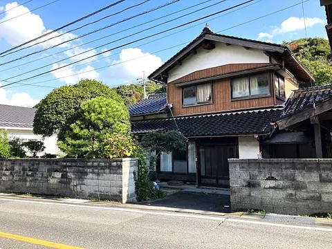 Used single-family home in Fukunari, Nanbu Town, Nishibara County