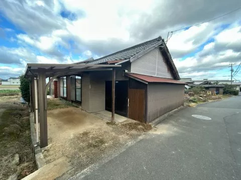 Kida County, Miki Town, Oaza Tanaka (Hiraki Station) Single-story building 6DK