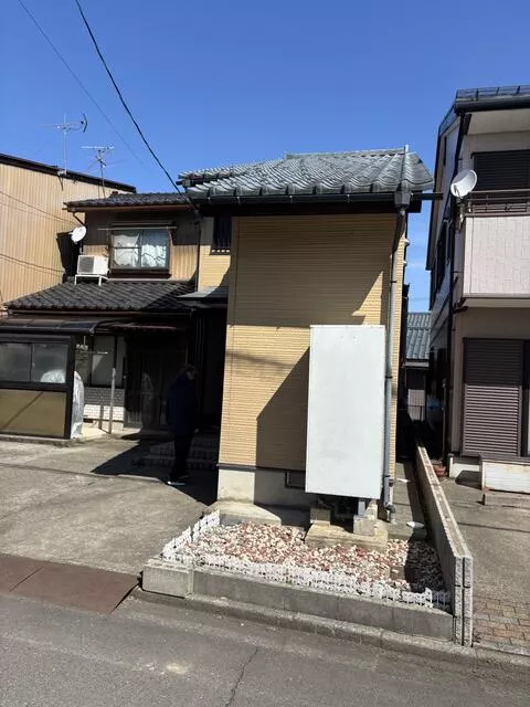 Fukui City Nishikida 1-chome (Shoko Kaigisho-mae Station) 2-story 2DK