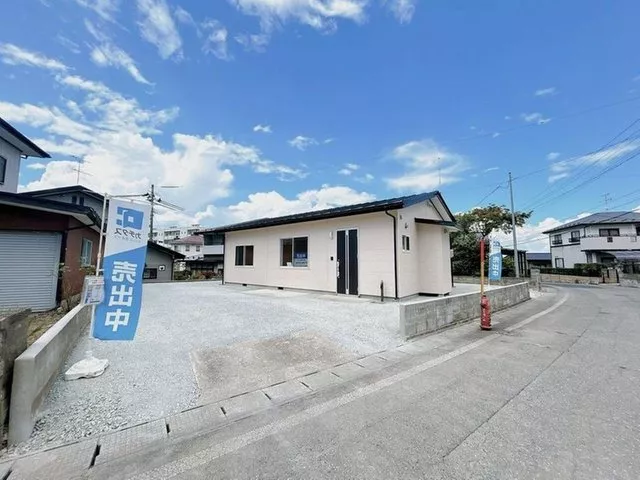 Hinode Kita 3, 2.3 million yen