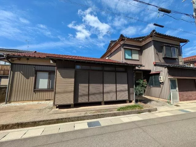 Komatsu City, Aozumicho (Awazu Station), 2-story, 6DK