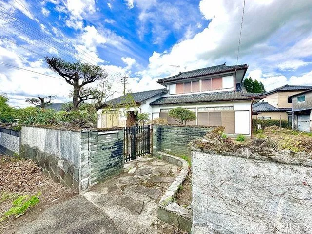 Kurokawa (Aso Station) 9 million yen
