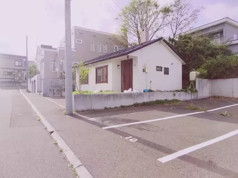 Sapporo City Teine Ward Tomioka 4-jo 7-chome (Teine Station) Single-story 2LDK