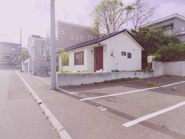 Sapporo City Teine Ward Tomioka 4-jo 7-chome (Teine Station) Single-story 2LDK