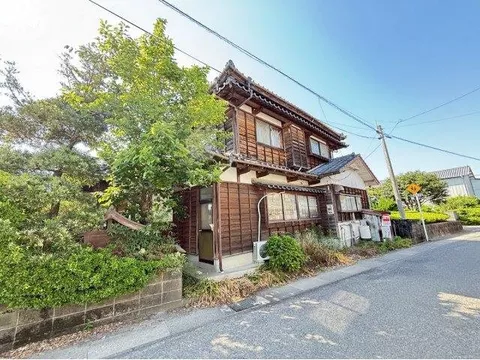 ☆Used house with a site area of about 155 tsubo☆ Renovation proposals are also possible☆