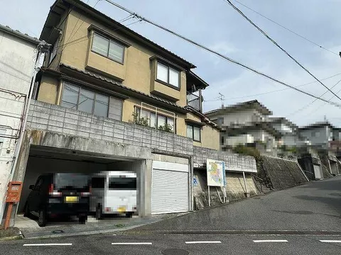 Kure City, Yakiyama Nishi 1-chome, 3-story building, 5LDK