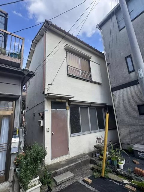 Kawaguchi City, Maekawa 4-chome (Warabi Station) 2-story building 4K