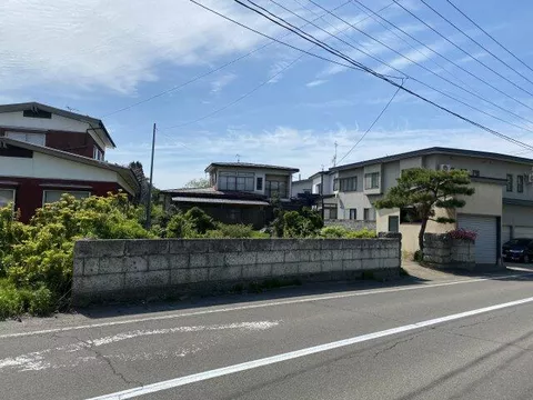 40-minute walk from JR Uetsu Main Line "Shin'ya" Station [Bus available] Bus 15 minutes to Bus Stop Shin'ya Toyomachi Kamicho, 5-minute walk