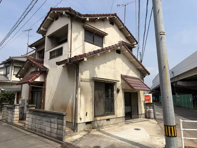 Matsuyama City, Homemachi 1-chome (Doida Station) 2-story 5DK