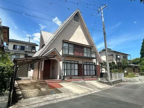 [Open House] Current sale until August 28 / Parking for 3 cars available / Quiet residential area