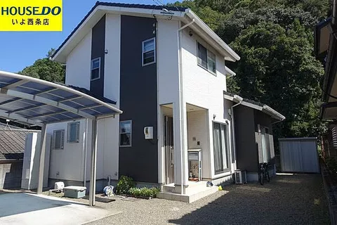 Used single-family home in Saijo City, Fukutake