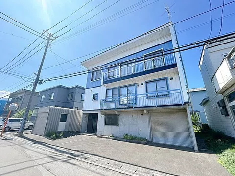 Used single-family home in Otaru City, Zenibako 3-chome