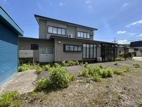 Noshiro City, Futatsui Town, Asou, Asou (Maeyama Station) 2-story building 10DK