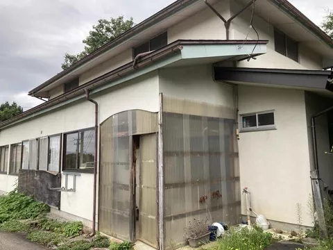Kamiyama City, Ogura, Ueno-yama (Mokichi Memorial Museum-mae Station) Single-story building 5SK