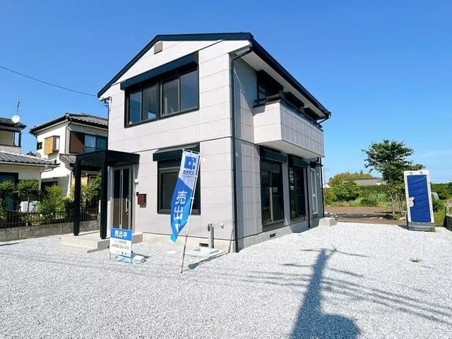 【Open house held】【Renovated】More than 6 standard cars can be parked in a vertical arrangement! A home