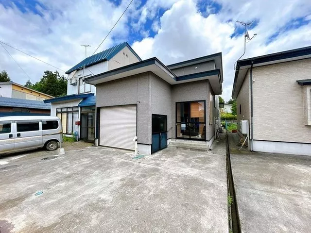 [Open House] Since this is a property sold by our company, viewings are available at any time. Please contact us by phone or email with your preferred date.